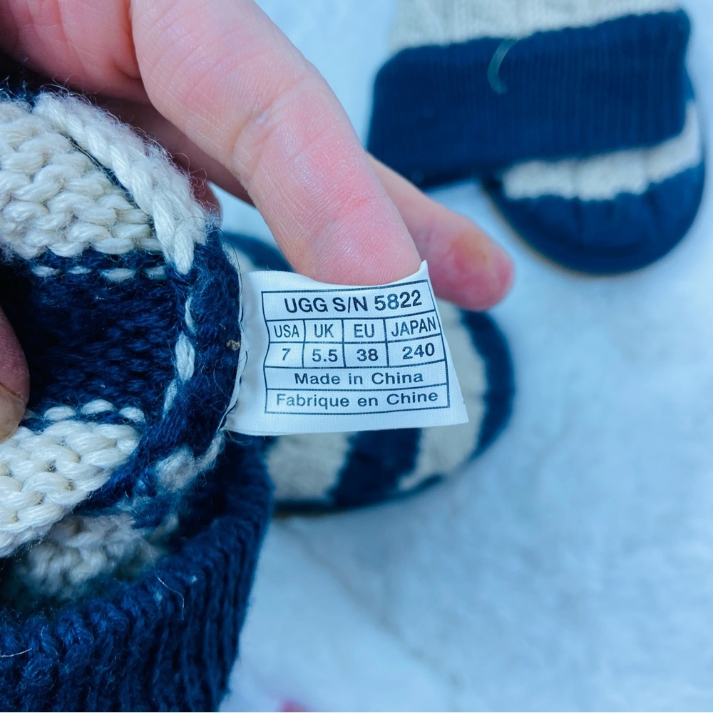 UGG Navy & cream Striped Knit Boots cable-knit upper and a shearling-lined base - Picture 14 of 14